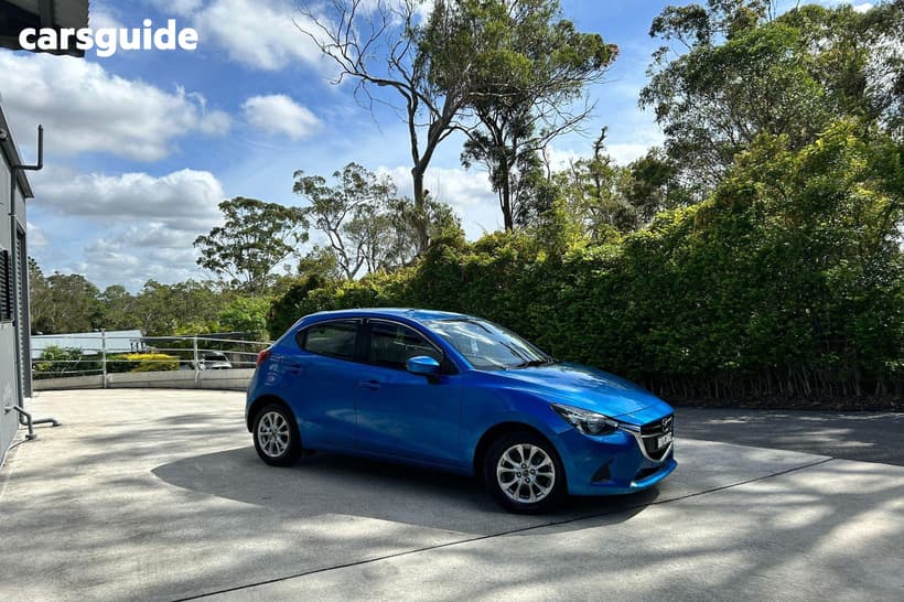 Blue 2015 Mazda 2 Hatchback Maxx