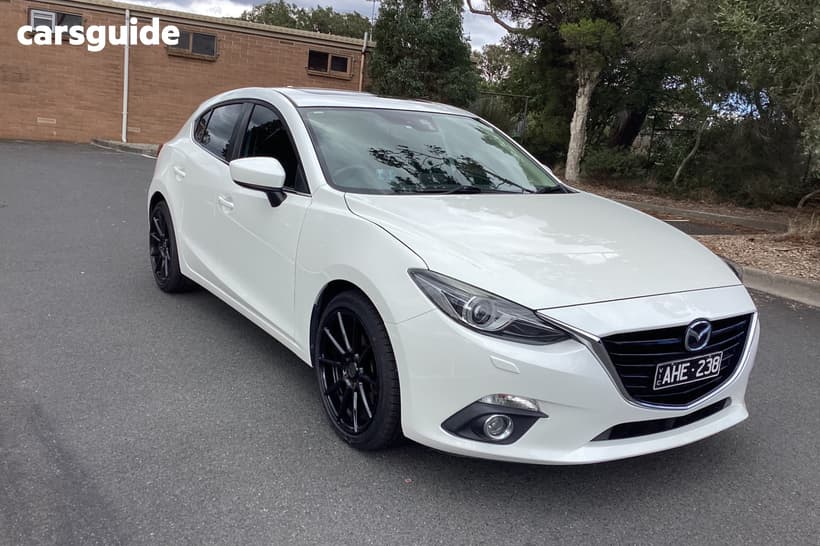 White 2015 Mazda 3 Hatchback Sp25 Gt
