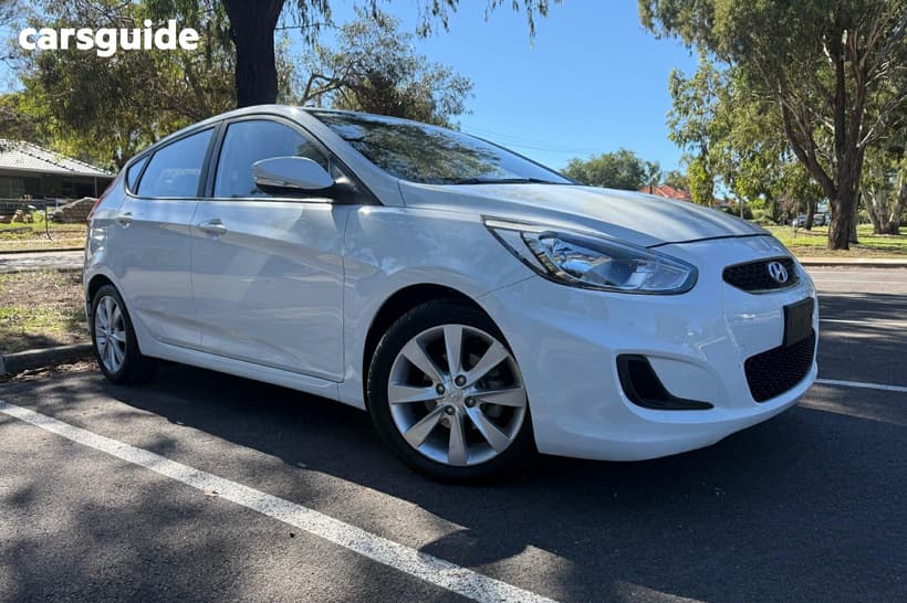 White 2017 Hyundai Accent Hatchback Sport