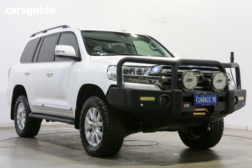 White 2017 Toyota Landcruiser Wagon Sahara (4X4)