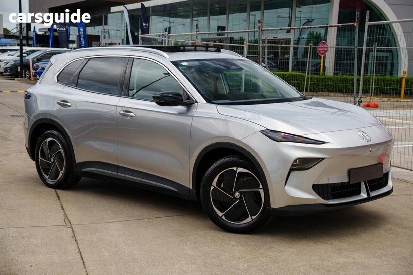 Silver 2025 MG MGS5 EV Wagon Essence 49