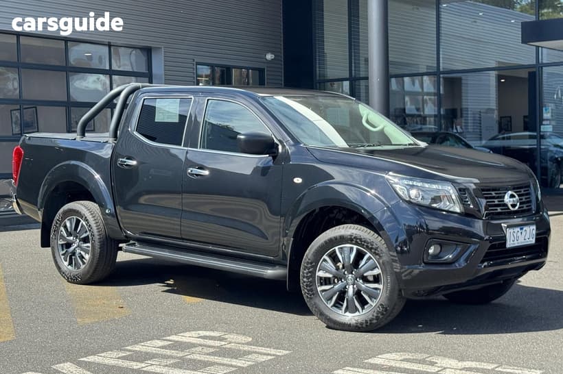 Black 2020 Nissan Navara Dual Cab Pick-up St (4X4)