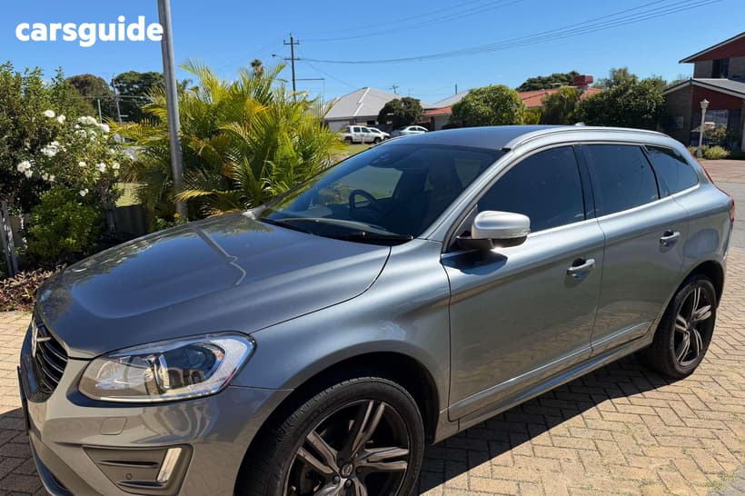 Grey 2017 Volvo XC60 Wagon T5 R-Design