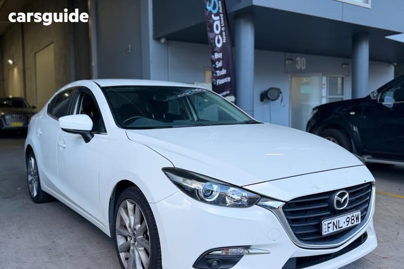 White 2019 Mazda 3 Sedan Sp25 (5Yr)