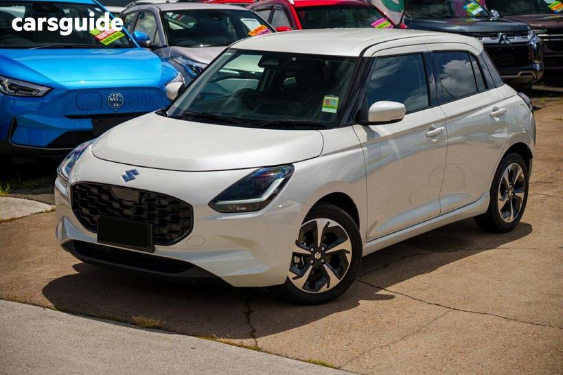 White 2026 Suzuki Swift Hatchback Hybrid Glx