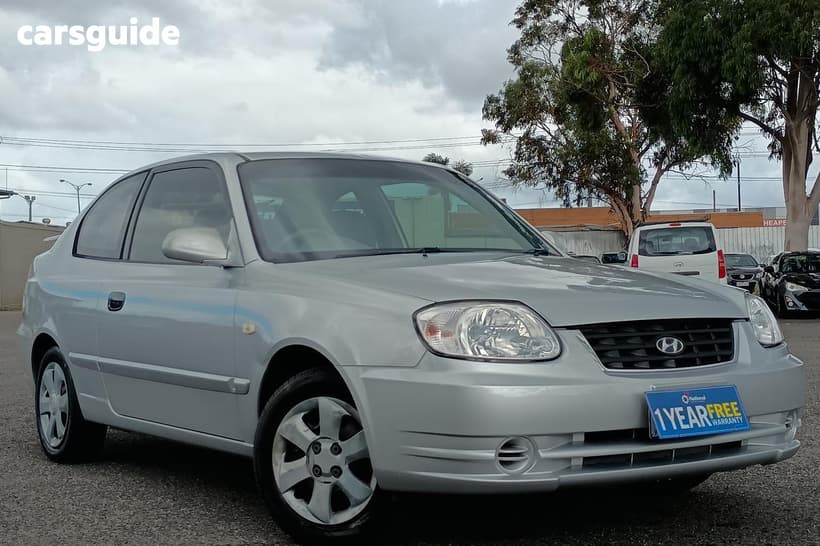 Silver 2004 Hyundai Accent Hatchback 1.6