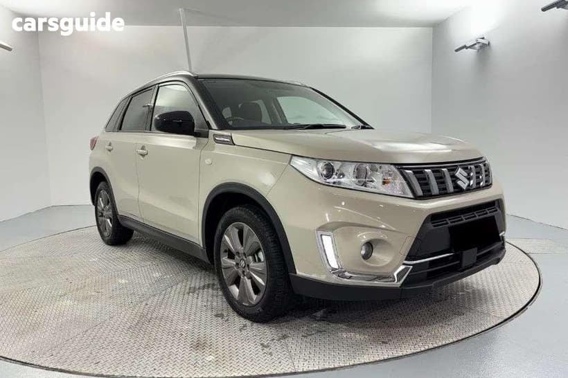 Beige 2024 Suzuki Vitara Wagon Beat