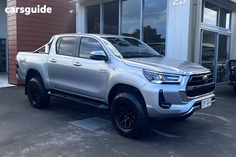 Silver 2022 Toyota Hilux Double Cab Chassis Sr5 (4X4)