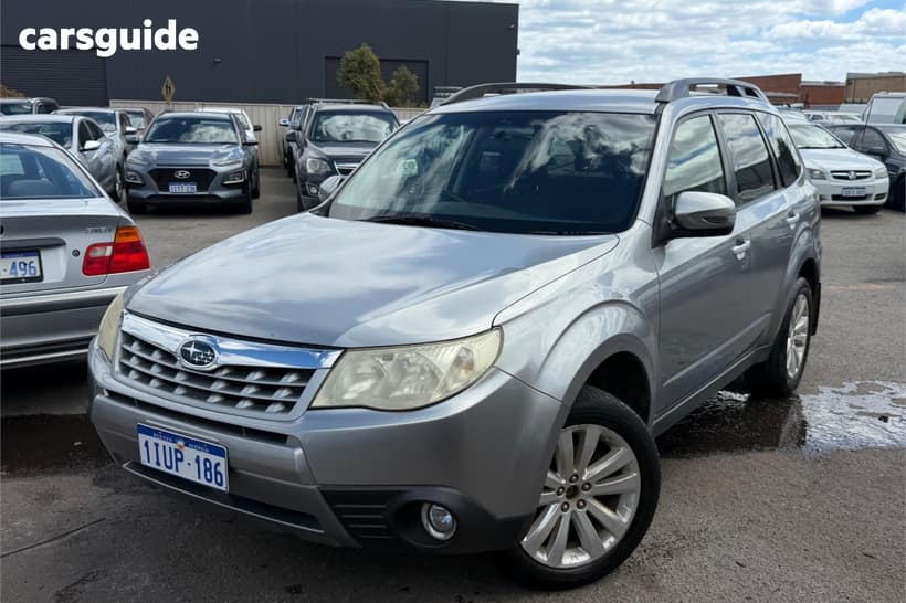 Silver 2011 Subaru Forester Wagon Xs