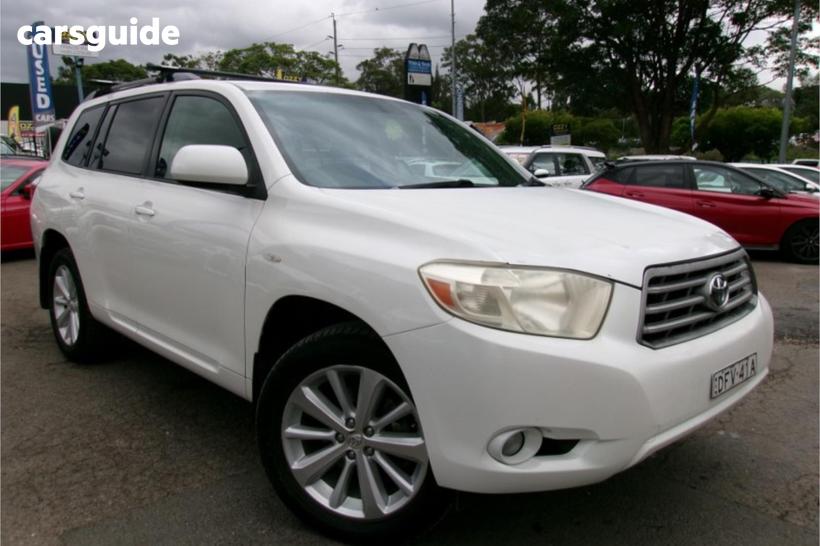 White 2010 Toyota Kluger Wagon Altitude (4X4) 7 Seat