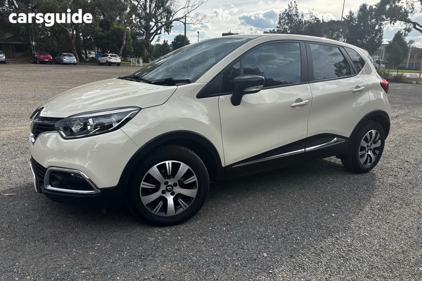White 2016 Renault Captur Wagon Expression