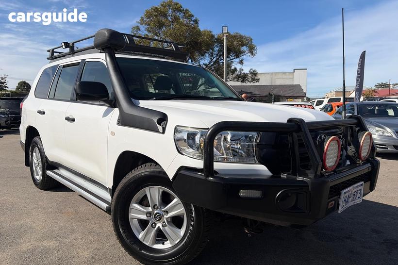White 2017 Toyota Landcruiser Wagon Gx (4X4)