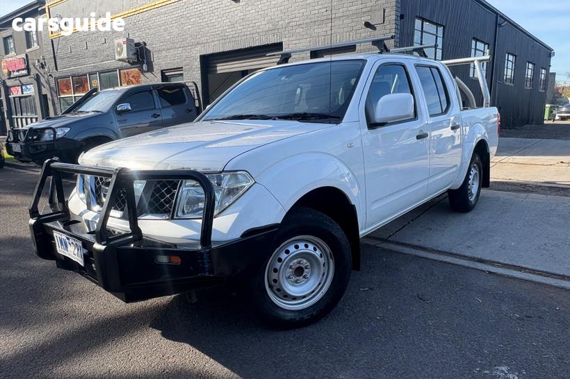 2013 Nissan Navara Dual Cab Pick-up Rx (4X2)