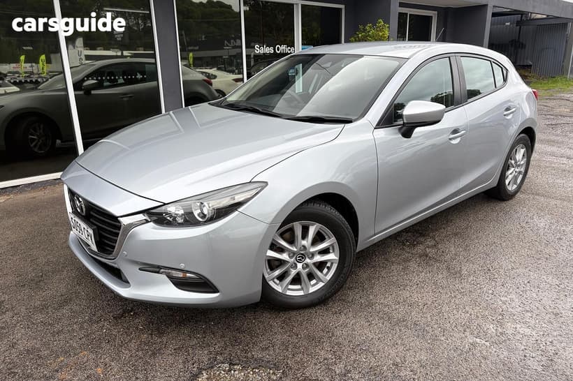 Silver 2017 Mazda 3 Hatchback Neo