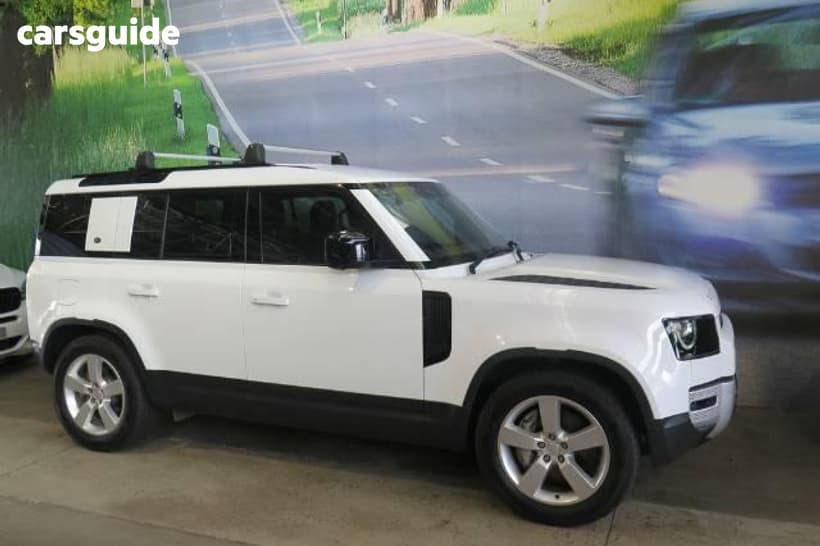 White 2023 Land Rover Defender Wagon 110 D300 Se (220Kw)