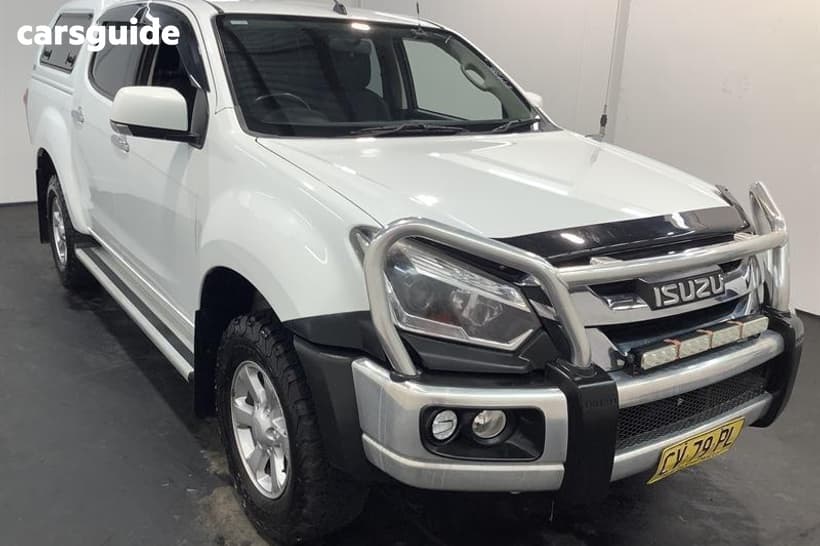 White 2019 Isuzu D-MAX Crew Cab Utility Ls-M (4X4)