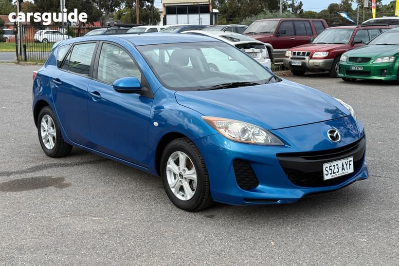 Blue 2013 Mazda 3 Hatchback Neo