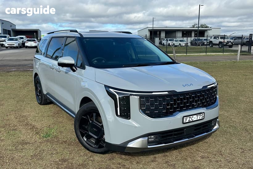 Grey 2025 Kia Carnival Wagon Gt-Line