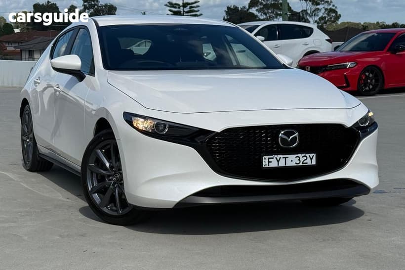 White 2026 Mazda Mazda3 Hatchback G20 Evolve