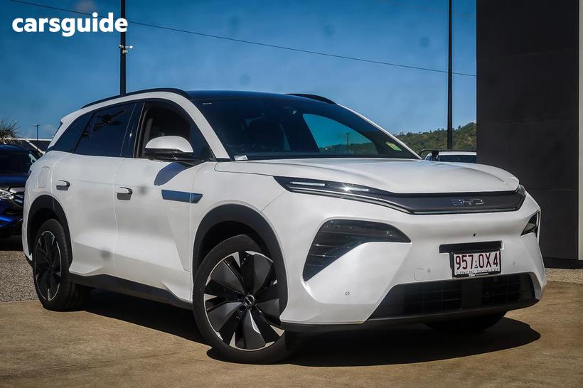 White 2025 BYD Sealion 8 SUV