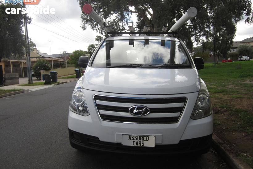 White 2016 Hyundai Iload Commercial TQ3-V SERIES II