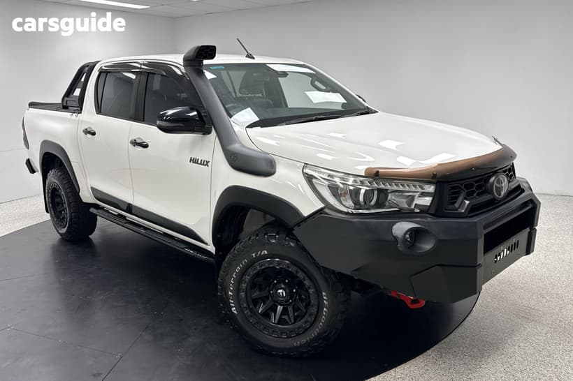 White 2019 Toyota Hilux Double Cab Pick Up Rugged X (4X4)