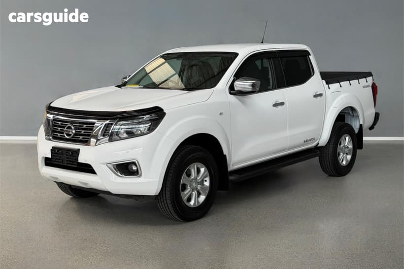 White 2020 Nissan Navara Dual Cab Pick-up St (4X2)