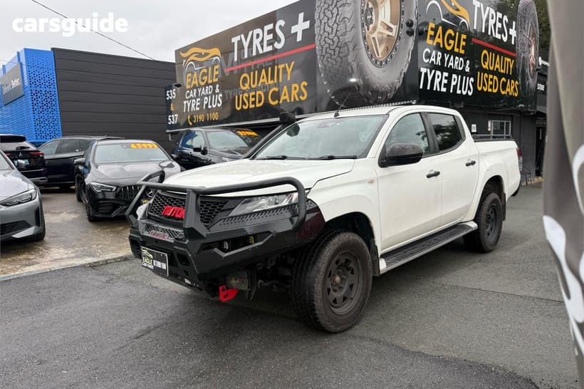 White 2022 Mitsubishi Triton Double Cab Pick Up Glx-R (4X4)
