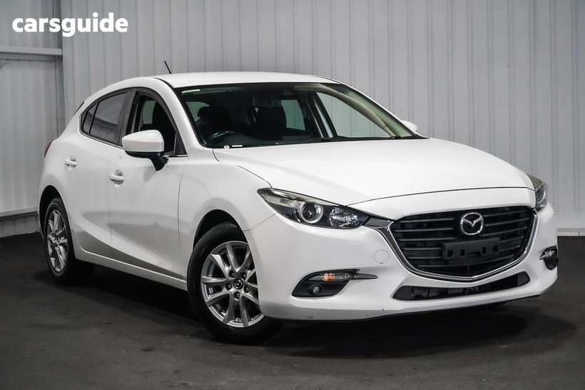 White 2016 Mazda 3 Hatchback Maxx