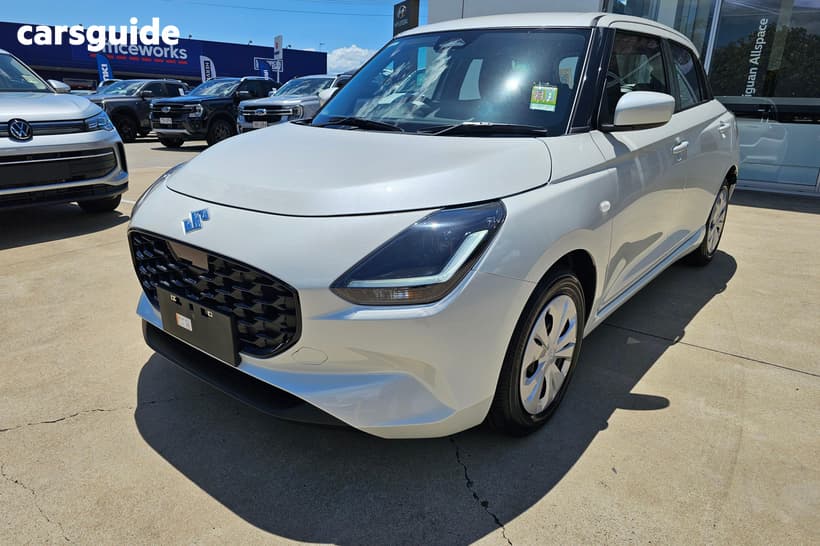 White 2025 Suzuki Swift Hatchback Hybrid