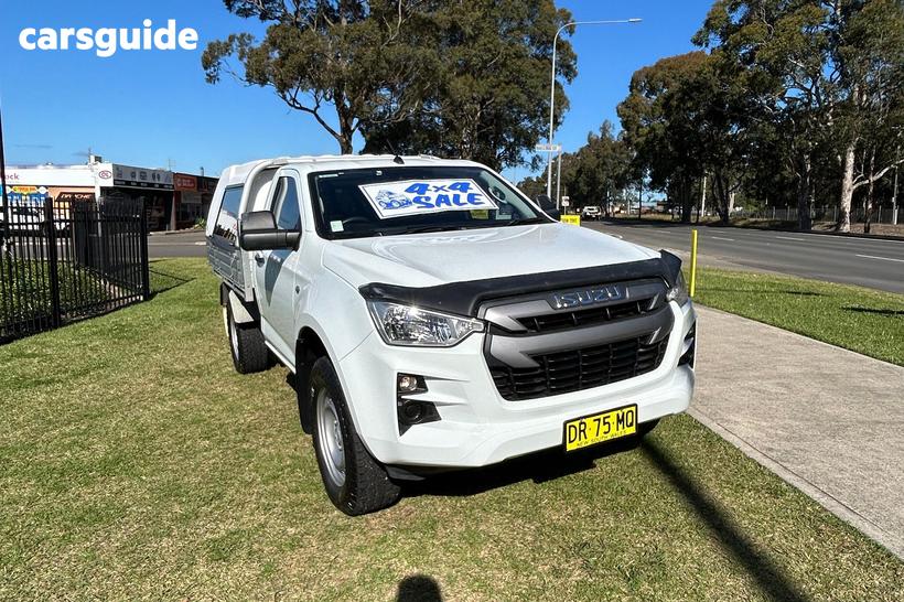White 2022 Isuzu D-MAX Cab Chassis Sx (4X4)