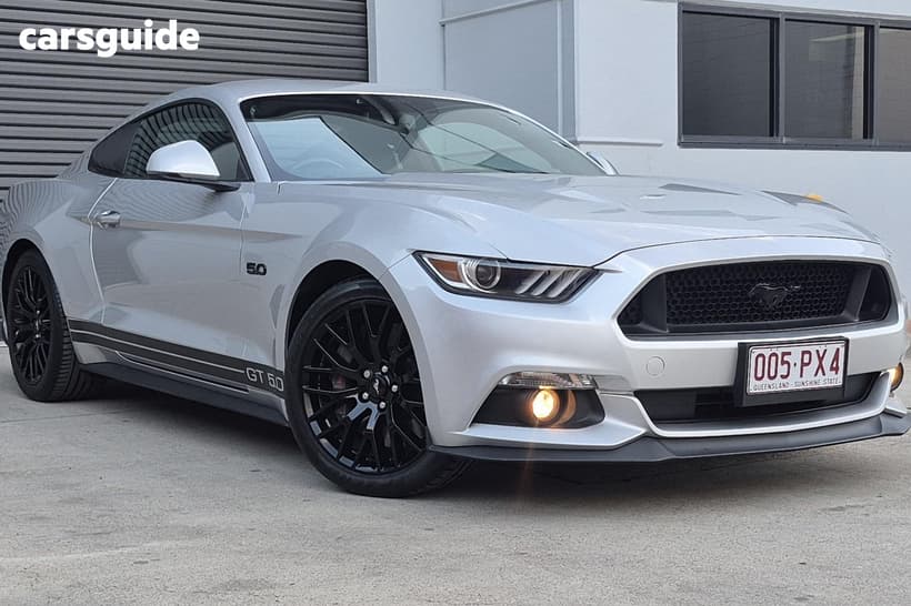 Silver 2017 Ford Mustang Coupe Fastback Gt 5.0 V8
