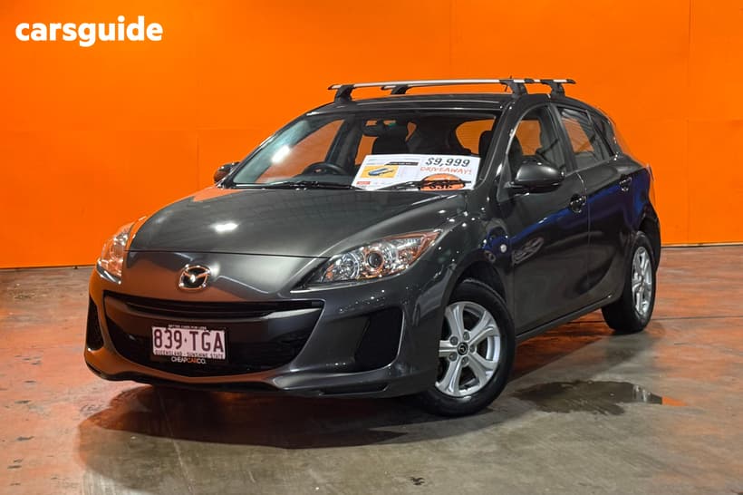 Grey 2013 Mazda 3 Hatchback Neo