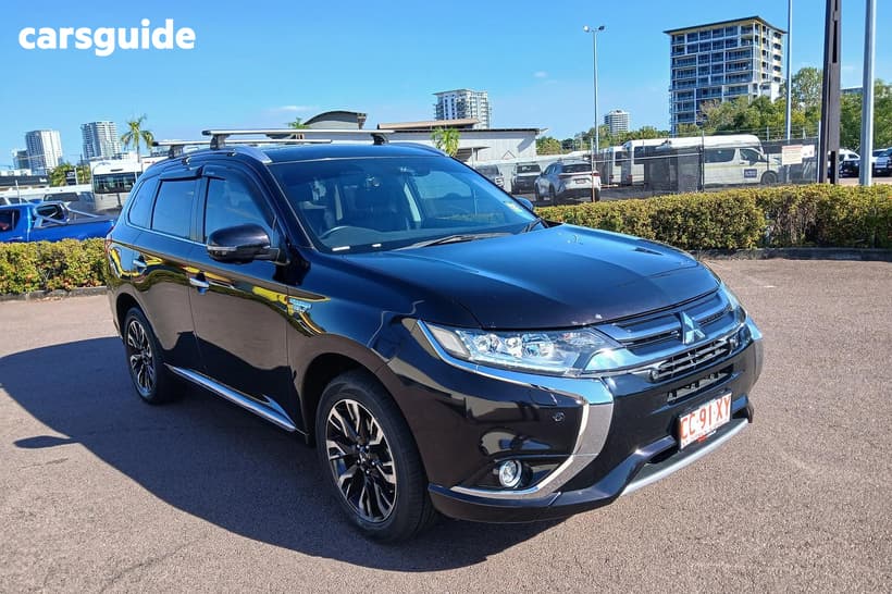 Black 2017 Mitsubishi Outlander Wagon Exceed Phev (Hybrid)