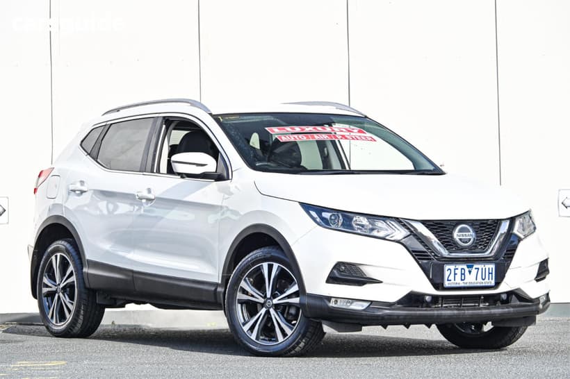 White 2018 Nissan Qashqai Wagon St-L