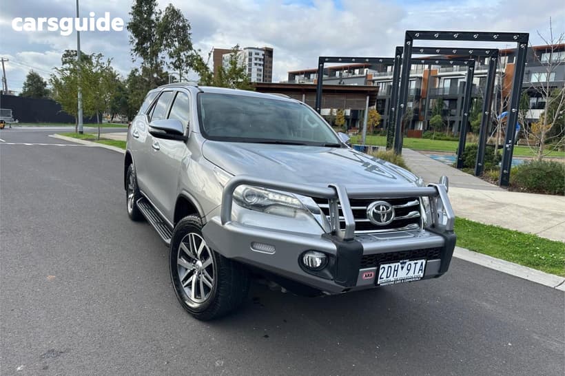 Silver 2015 Toyota Fortuner Wagon Crusade