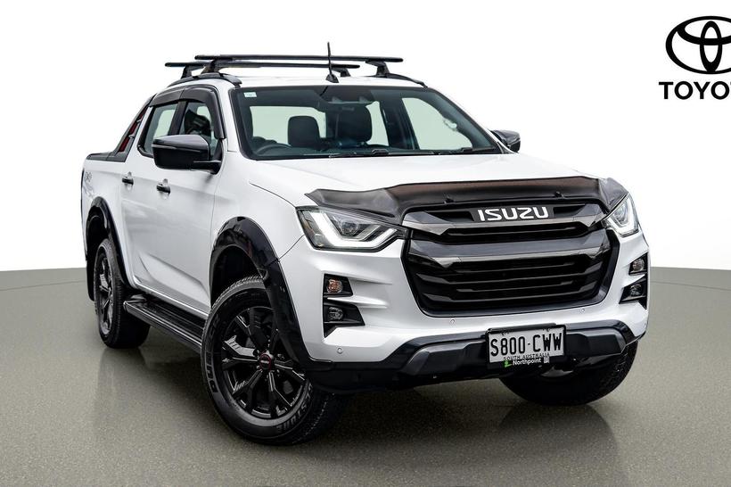 White 2023 Isuzu D-MAX Crew Cab Utility X-Terrain (4X4)