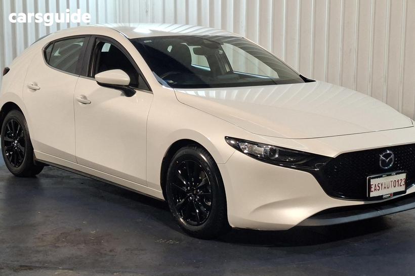 White 2019 Mazda 3 Hatchback G20 Pure