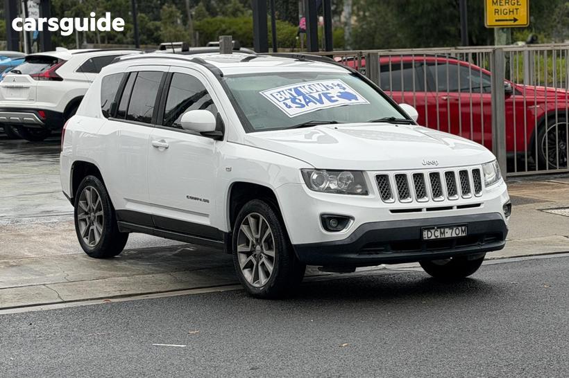 White 2015 Jeep Compass Wagon Limited (4X4)