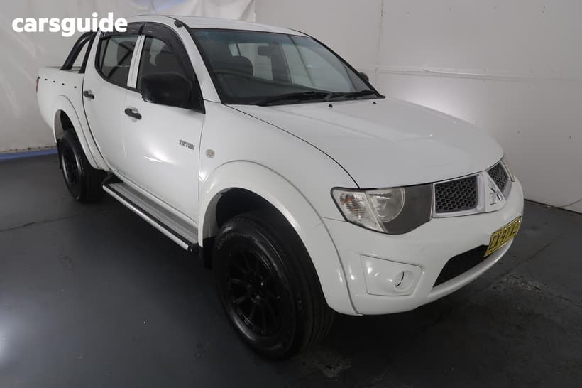 White 2012 Mitsubishi Triton Double Cab Utility Gl-R (4X4)