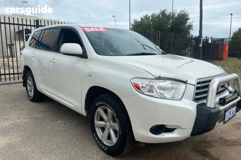 White 2009 Toyota Kluger Wagon Altitude (4X4)