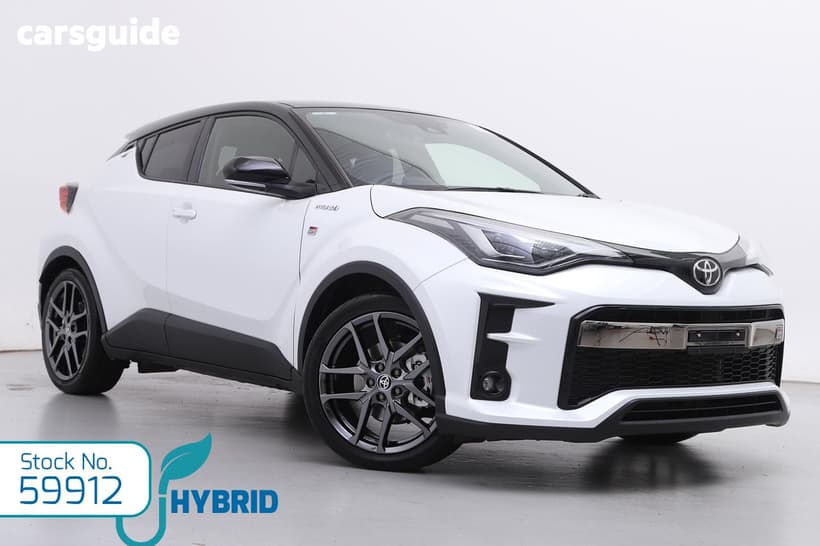 White 2023 Toyota C-HR Wagon Gr-S (2Wd) Hybrid
