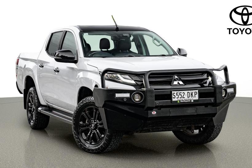 White 2022 Mitsubishi Triton Double Cab Pick Up Gsr (4X4)