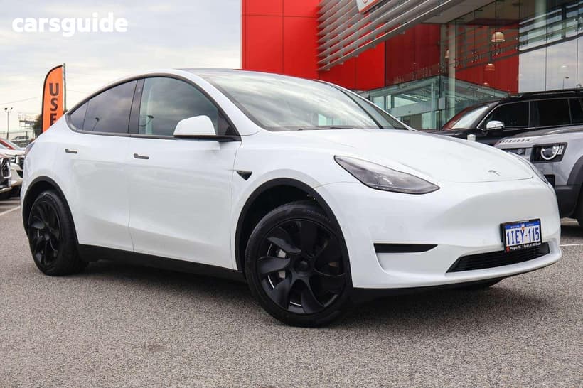 White 2024 Tesla Model Y Wagon Rear-Wheel Drive