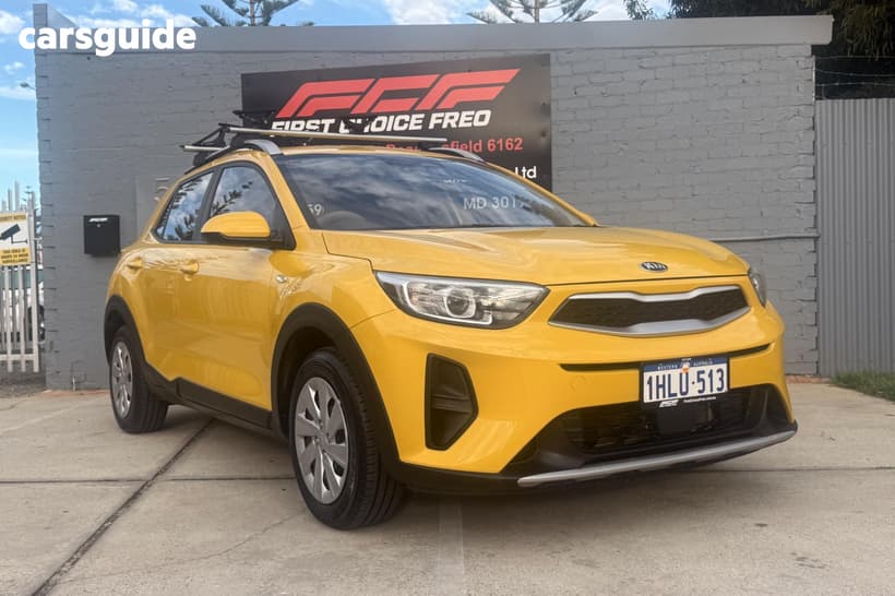 Yellow 2021 Kia Stonic Wagon S
