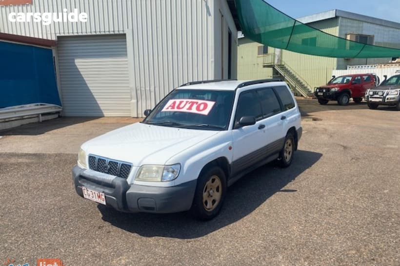 White 2001 Subaru Forester Wagon