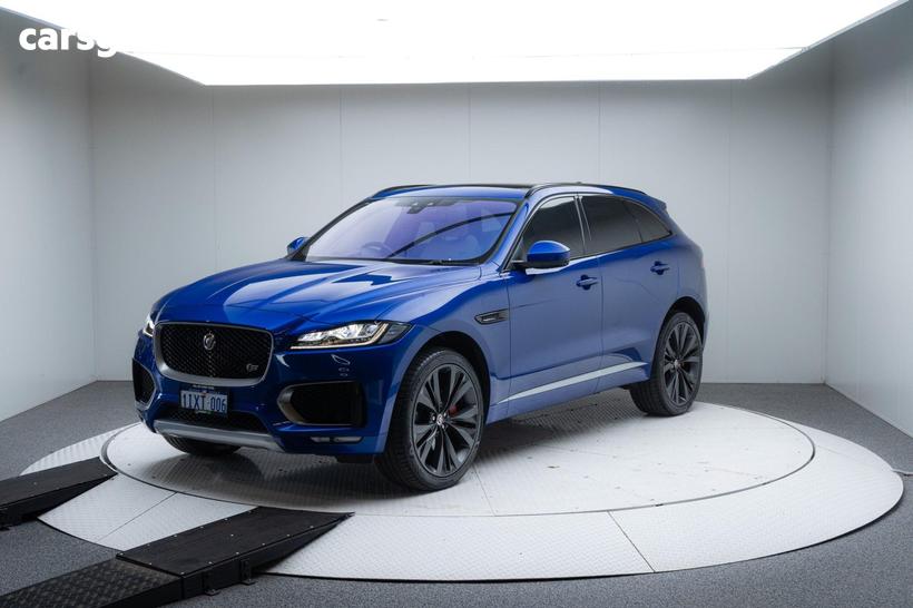 Blue 2017 Jaguar F-Pace Wagon 35T S