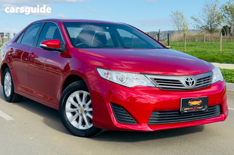 Red 2013 Toyota Camry Sedan Altise