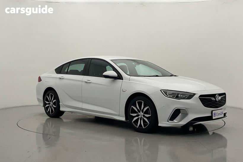 White 2018 Holden Commodore Liftback Rs