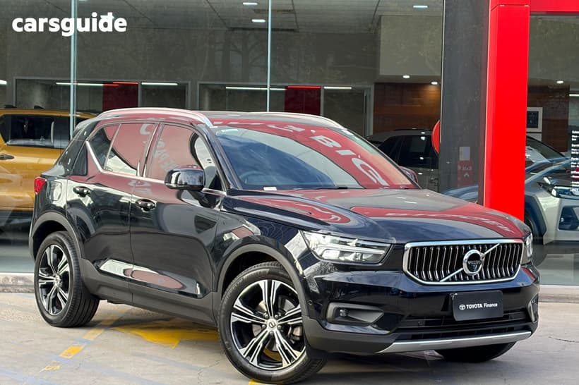 Black 2021 Volvo XC40 Wagon T4 Inscription (Awd)